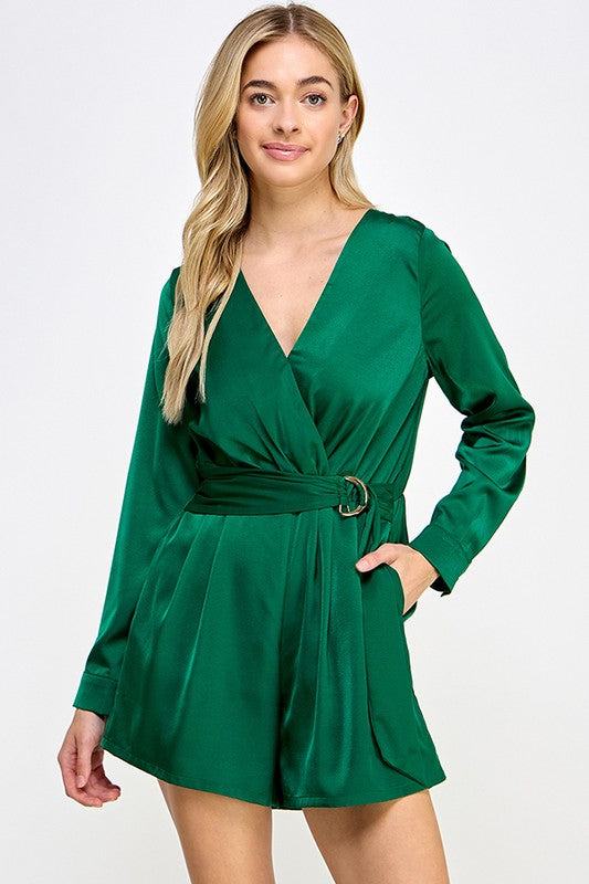 Romper satinado verde con cinturón