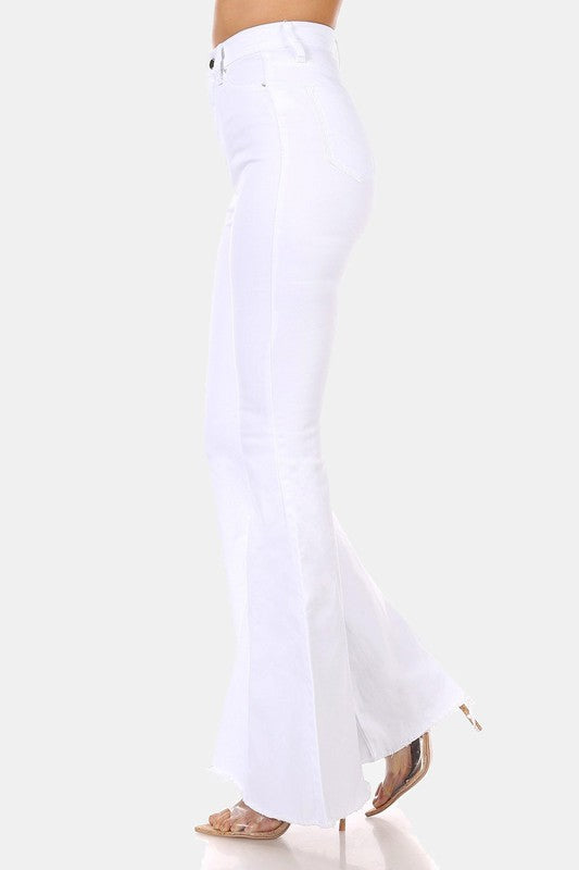 Pantalón Super Flare Blanco de Mezclilla
