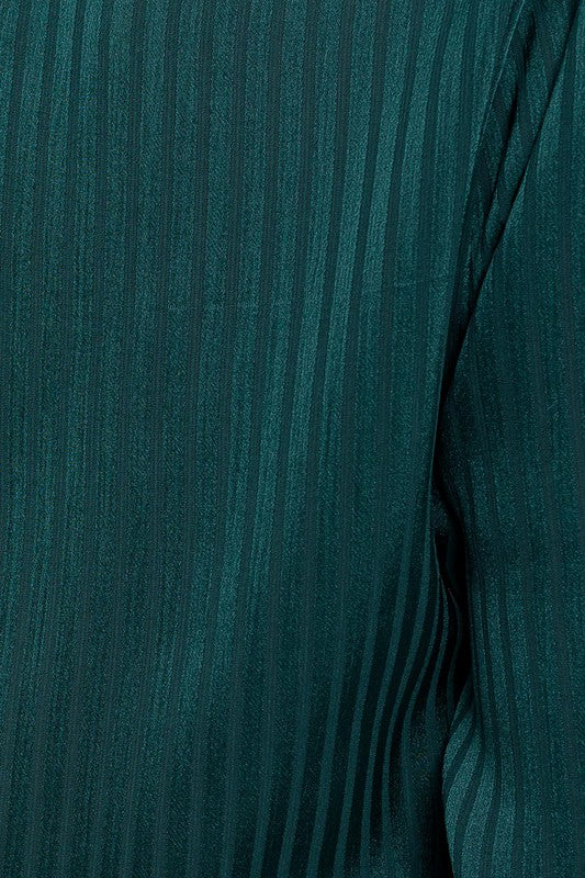 Crop Top Verde de Manga Larga con Botones Frontales