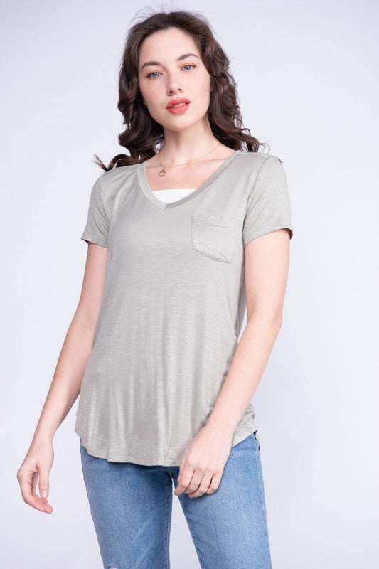 Blusa Básica Verde con Cuello en V